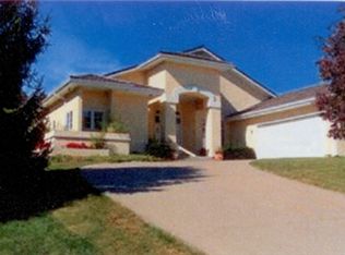 4509 Turnberry Dr, Lawrence, KS 66047