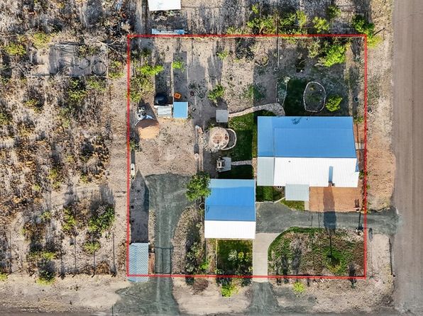 101 N 7th St, Marathon, TX 79842