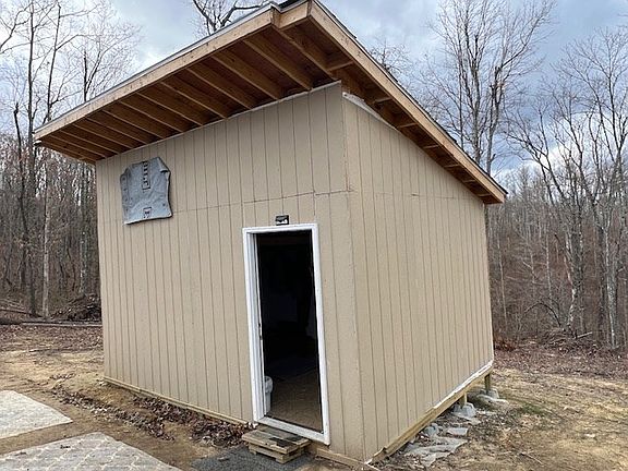 2nd image of 1023 Flat Rock Rd