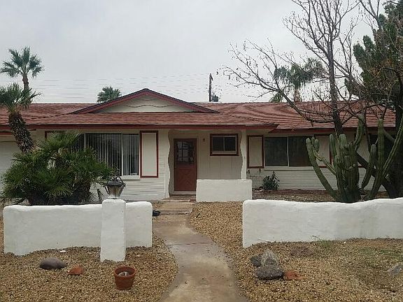 3rd image of 1618 N Sunset Dr