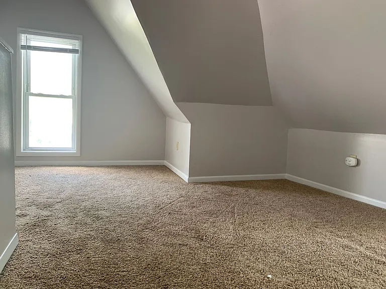 454 Pine St — Photo 9
