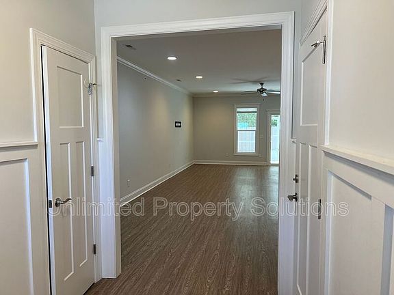 4th image of 4838 Sebastian Ln