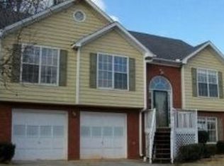 2795 Maple Vista Ln, Lawrenceville, GA 30044