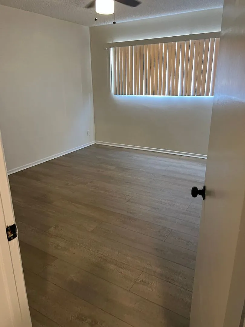 2 bed, 1.0 bath, 800 sqft, $2,250 — Photo 2