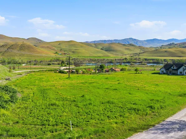 1 Mallard Ln, Horseshoe Bend, ID 83629