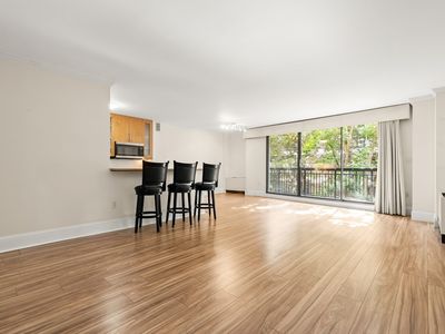 50 Longwood Ave APT 518, Brookline, MA, 02446