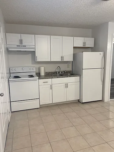 220 W 9th St #411A Photo 1