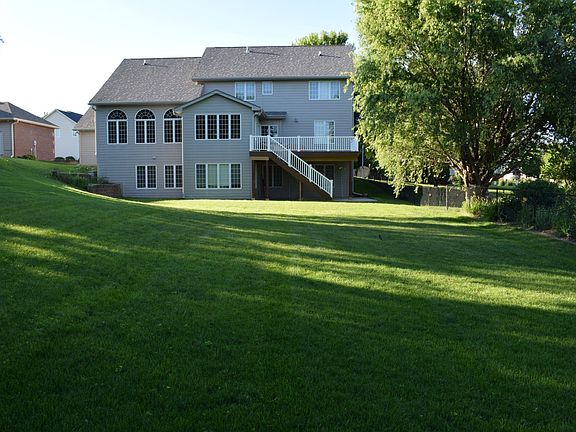 5th image of 9212 Enfield Dr