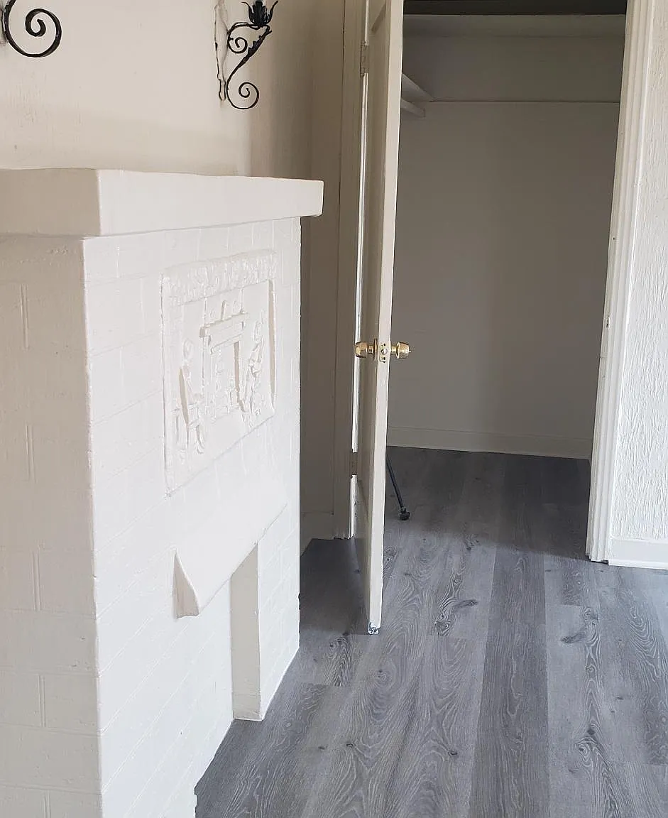 3418 East 7th Street - 5 — Photo 2