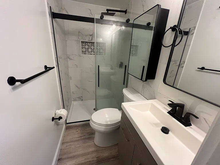 1318 Lincoln Woods Dr — Photo 13
