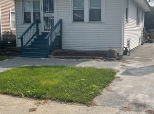 1327 Prairie Ave, Chicago Heights, IL 60411