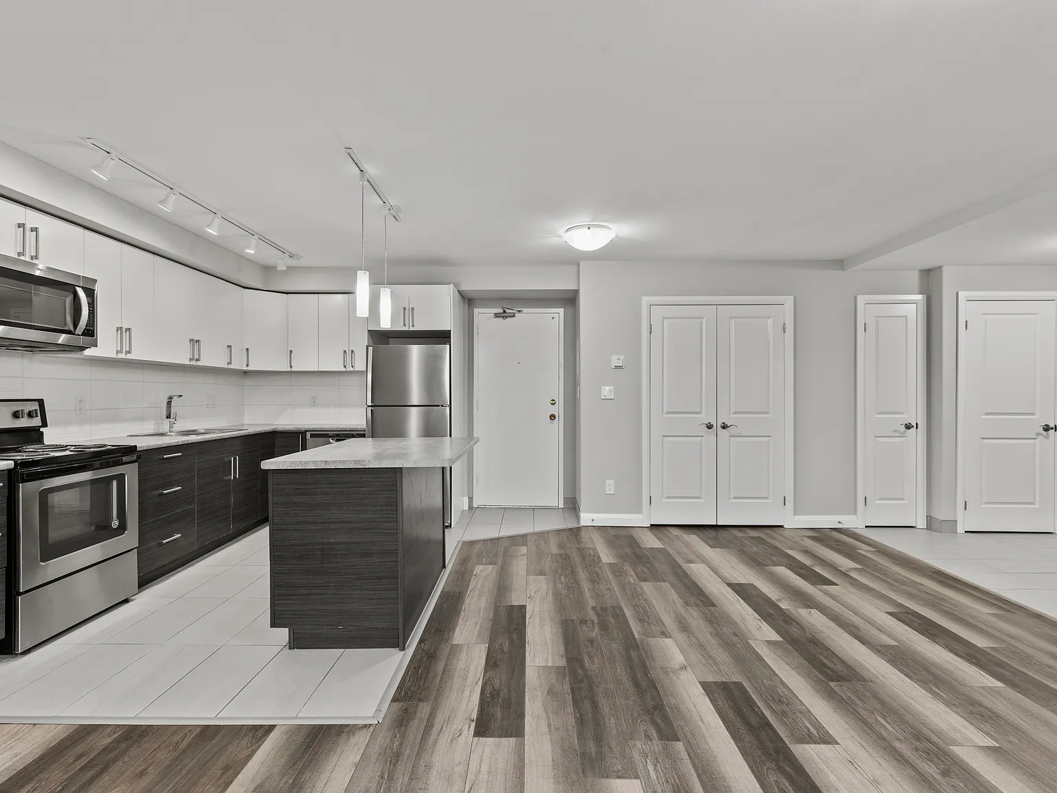 483 Linwell Road — Photo 4