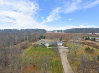 8308 Petz Rd, Imlay city, MI 48444