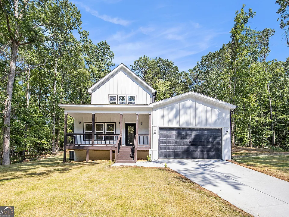 3220 Sweetbriar Dr