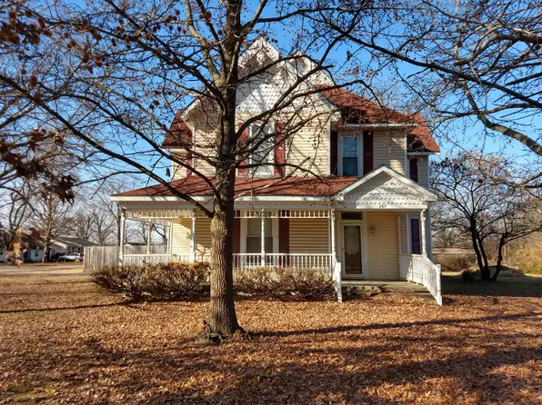 407 Gulf St, Lamar, MO 64759