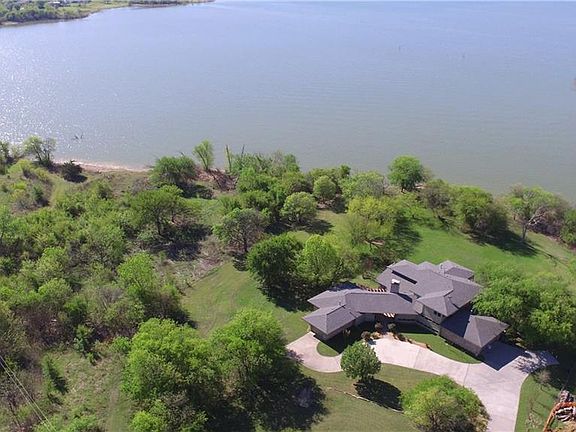 3rd image of 1504 Highland Cir