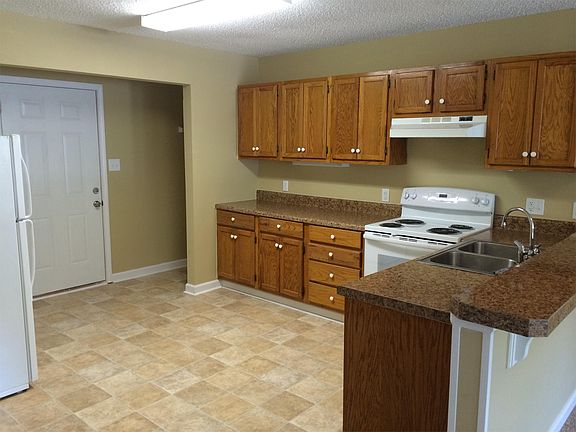 5th image of 506 W Carolyn Ave