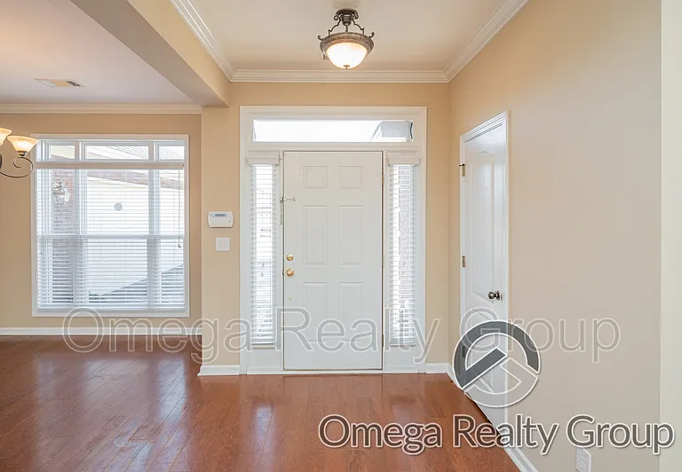 1325 Meadow Glen Rd — Photo 7