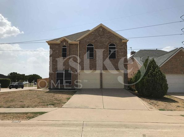 2132 Montclair Ln