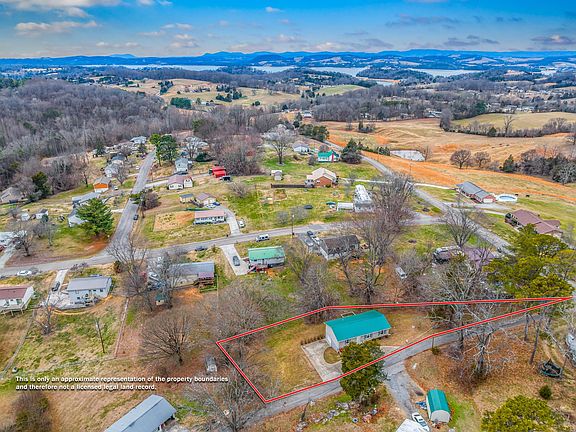 4th image of 1423 Guinn Rd