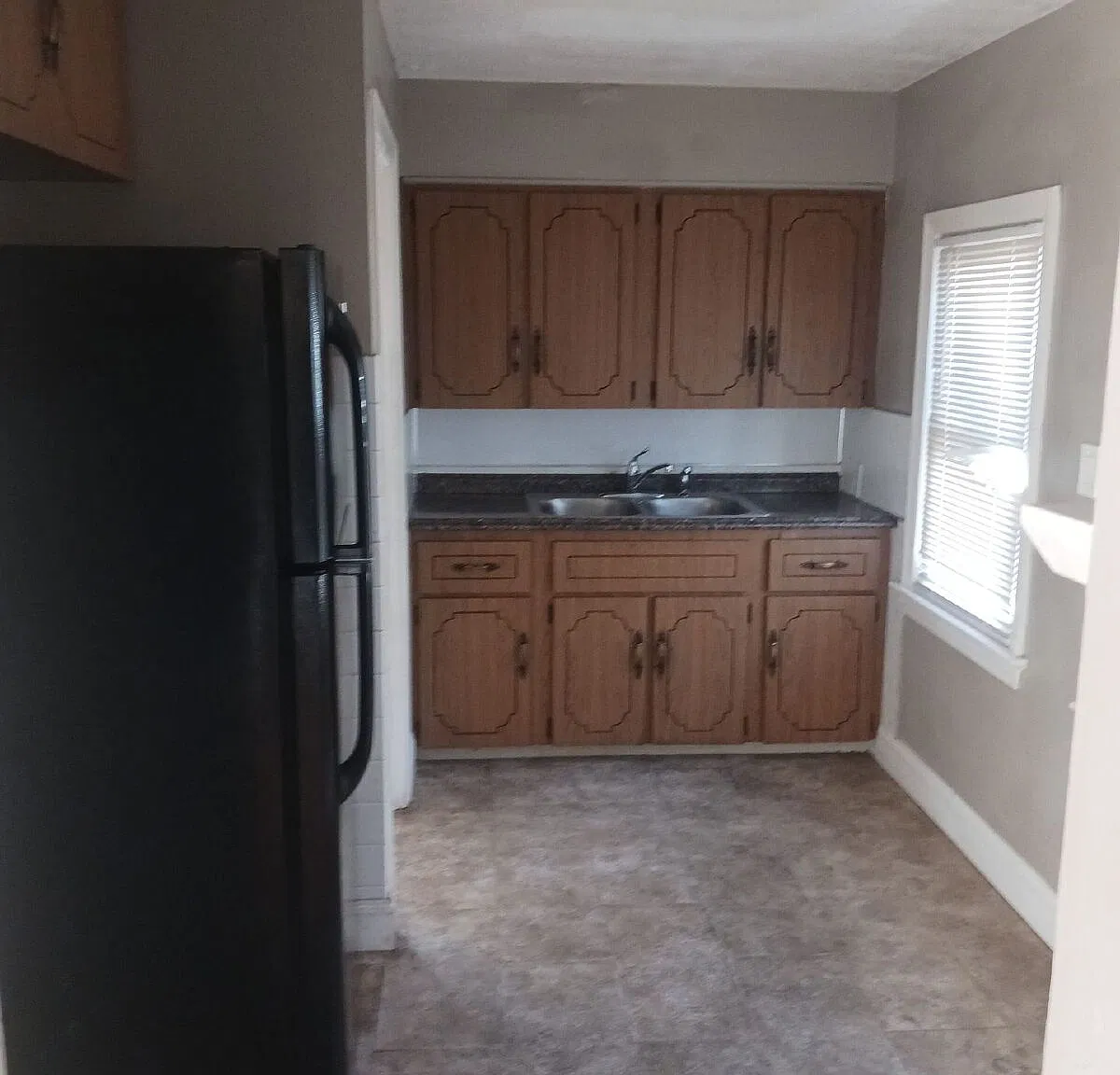 3 bed, 3.0 bath, $1,595 — Photo 2