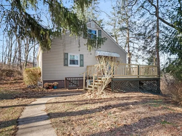 1335 Crane Ave, Pittsburgh, PA 15220
