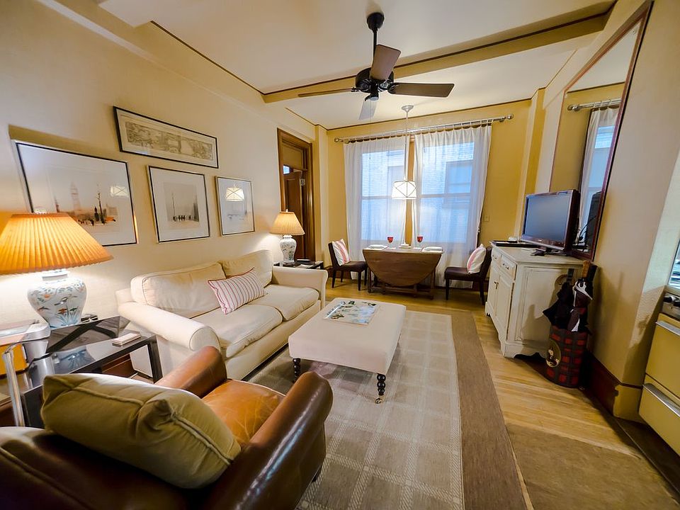 1st image of 287 Amsterdam Ave #1211