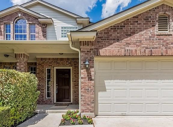 3rd image of 16205 Castletroy Dr
