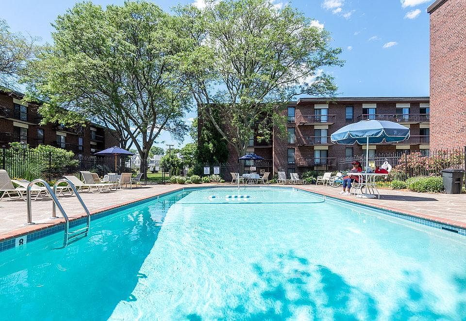 2nd image of 27 Canton Rd #40048
