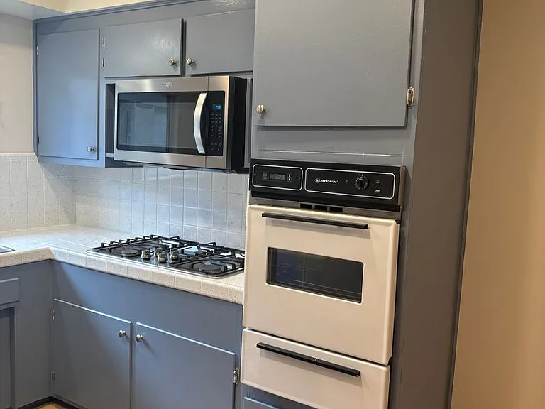 1147 San Rafael Ave — Photo 14
