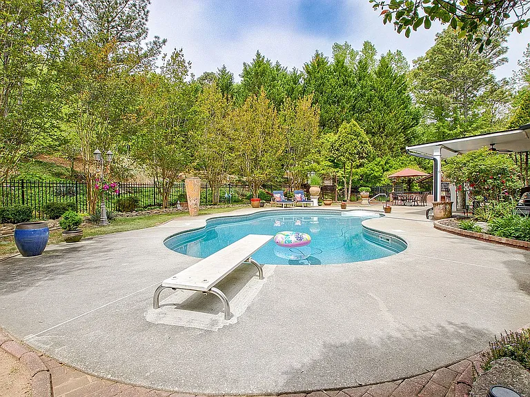374 Persimmon Dr — Photo 49