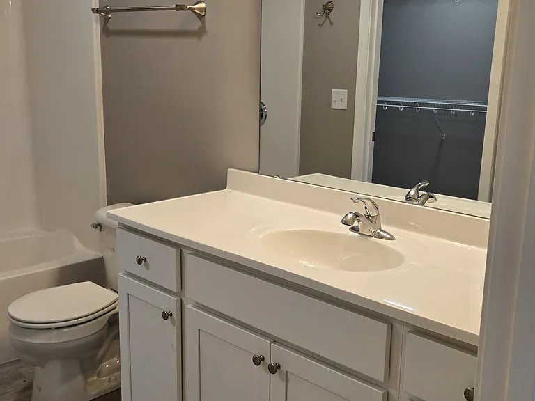 3465 N Pointe Ave — Photo 5