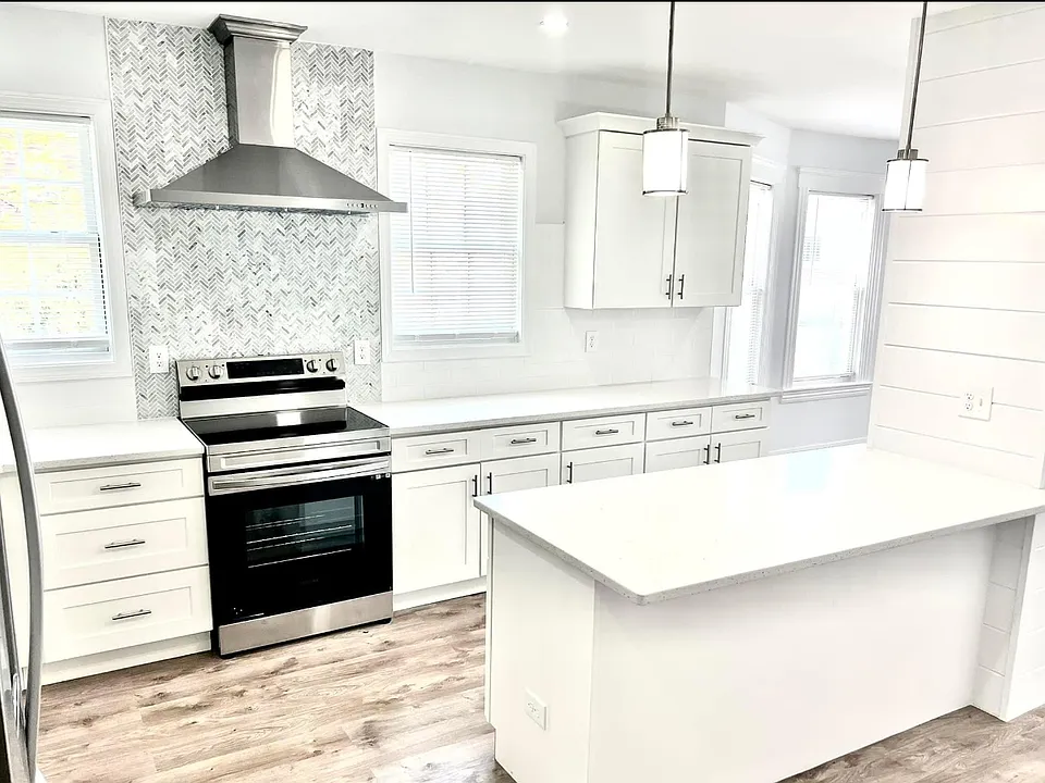24 Windham St #3