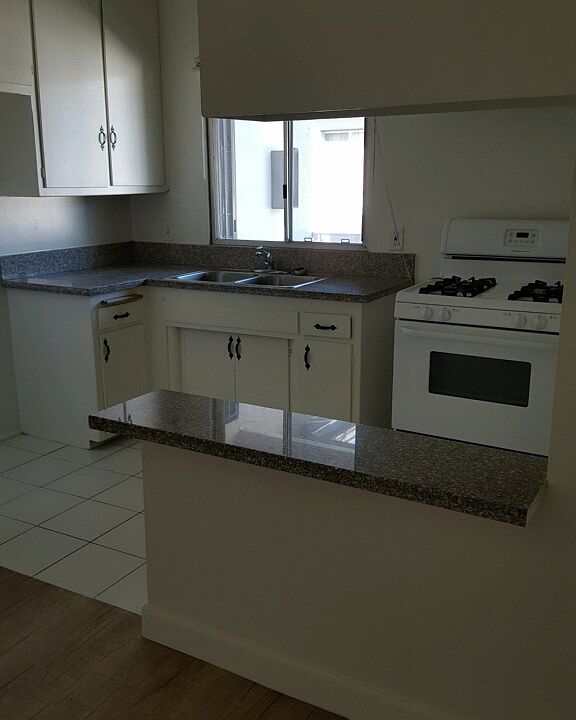 13943 Bessemer St Van Nuys CA Zillow