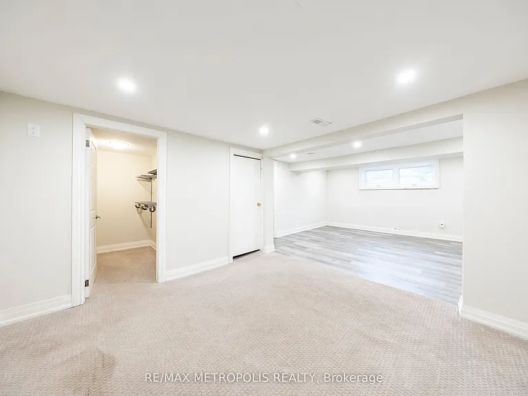 21 Hills Rd #BASEMENT — Photo 12