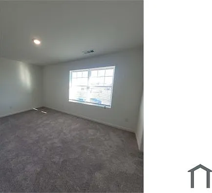 1849 McCree St — Photo 3
