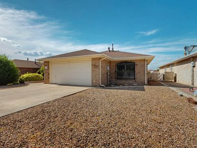 6779 Forest Hills Dr NE, Albuquerque, NM, 87109