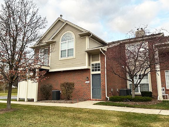 2nd image of 2071 Fioma Ct