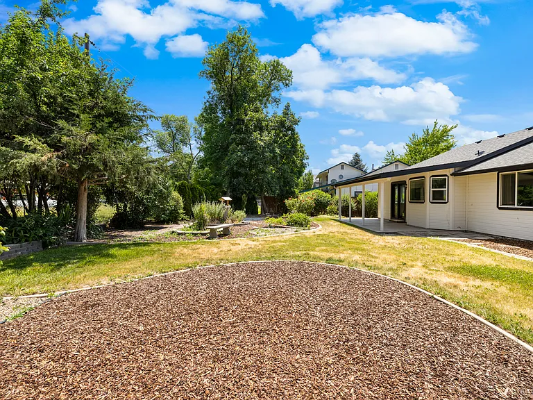 11800 W Bowmont St — Photo 36
