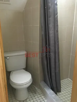 Rented by Eight Horse Realty | media 10