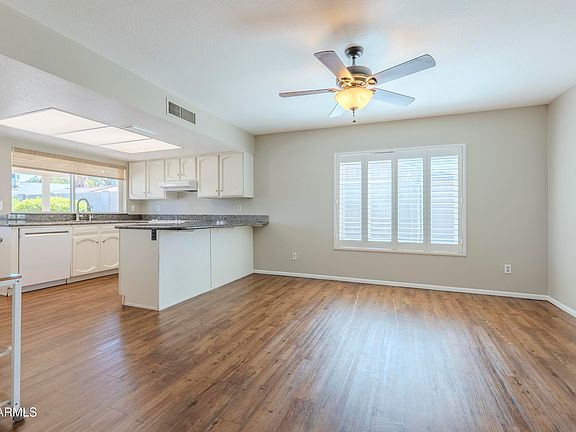 4th image of 2315 W Sagebrush Drive