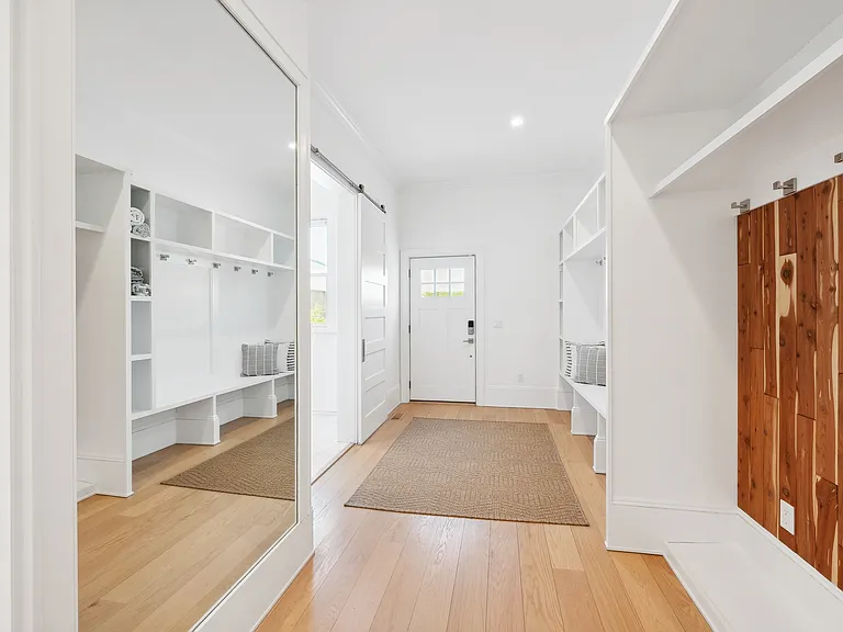 25 Winding Way — Photo 12
