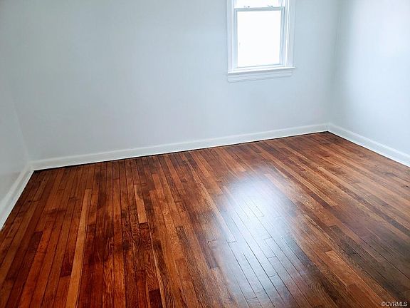 5th image of 9313 Carroll Ln