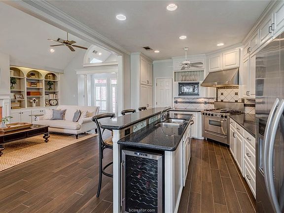 5th image of 900 Winged Foot Dr
