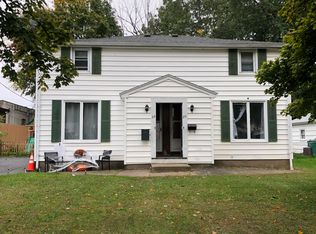 23 Sutorius Dr, Rochester, NY 14616