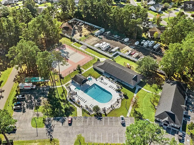 6576 Pebble Beach Cres — Photo 32