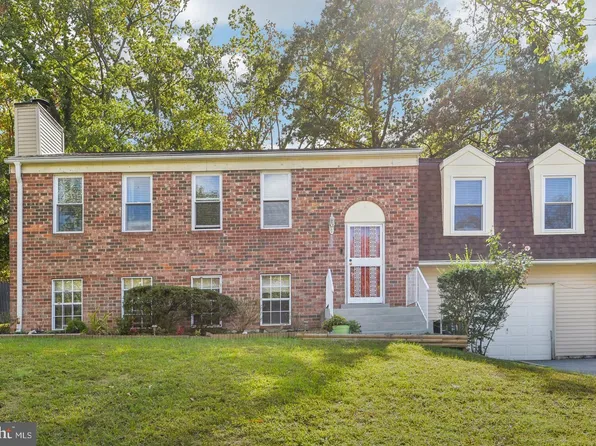 903 Cascade Dr, Fort Washington, MD 20744