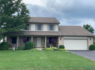 1106 Springcrest Dr, Waterville, OH 43566