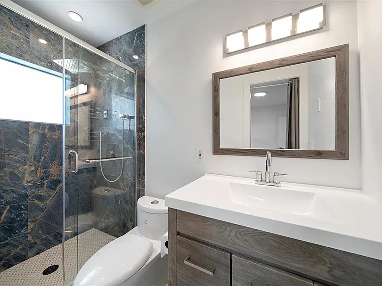 3920 W Barcelona St — Photo 11