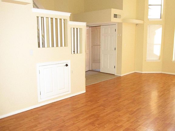5th image of 4301 John B Oblinger Dr
